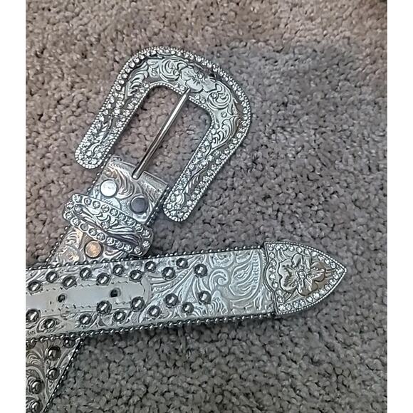 Blazin’ Roxx Silver Floral Rhinestone Cowgirl Rodeo Belt | M 30–34 - Picture 6 of 7